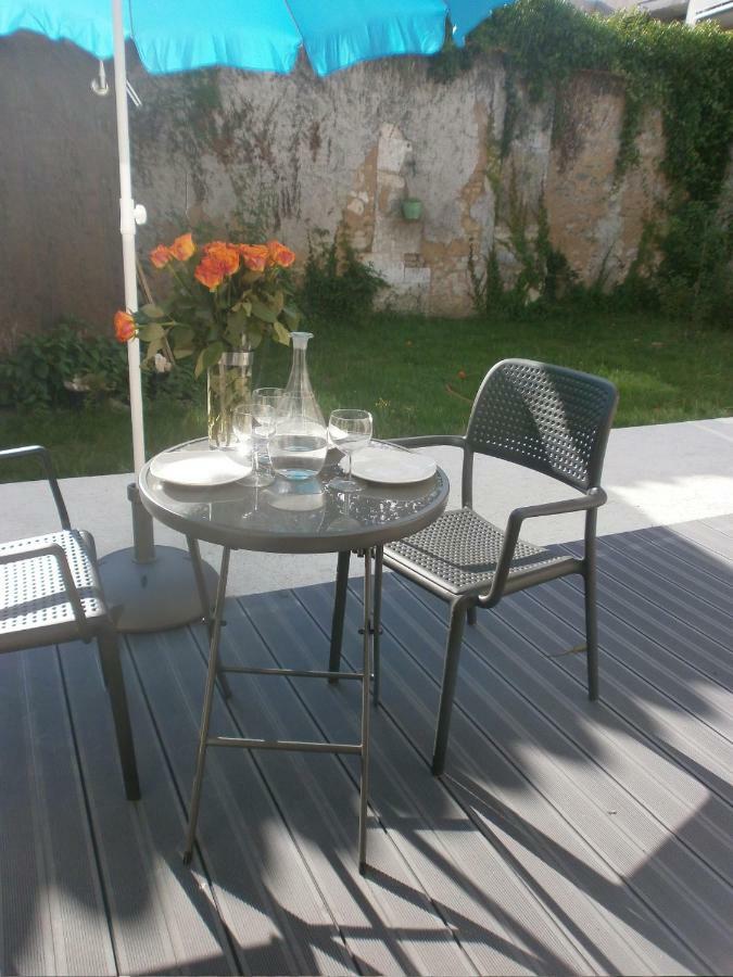 Aparthotel Les Bains Douches Périgueux Esterno foto