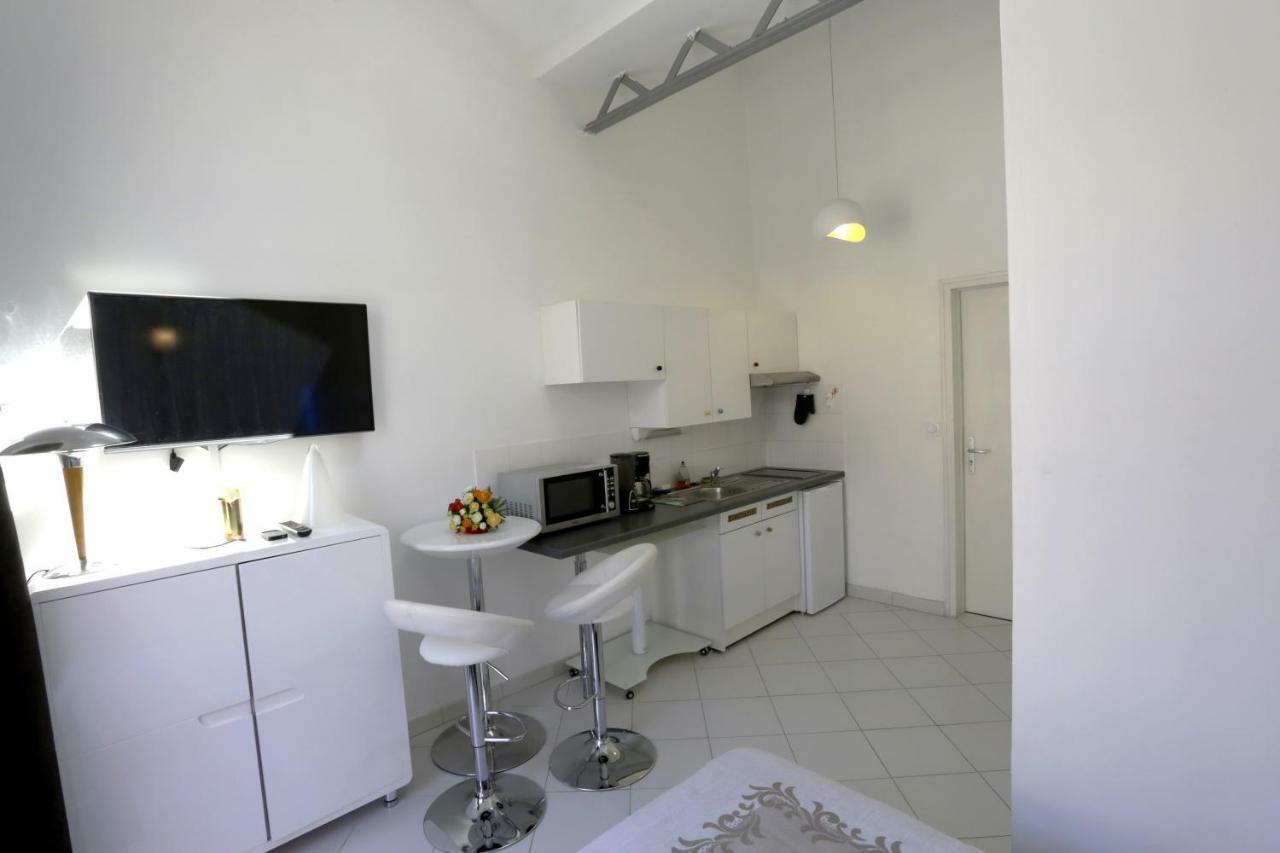 Aparthotel Les Bains Douches Périgueux Esterno foto