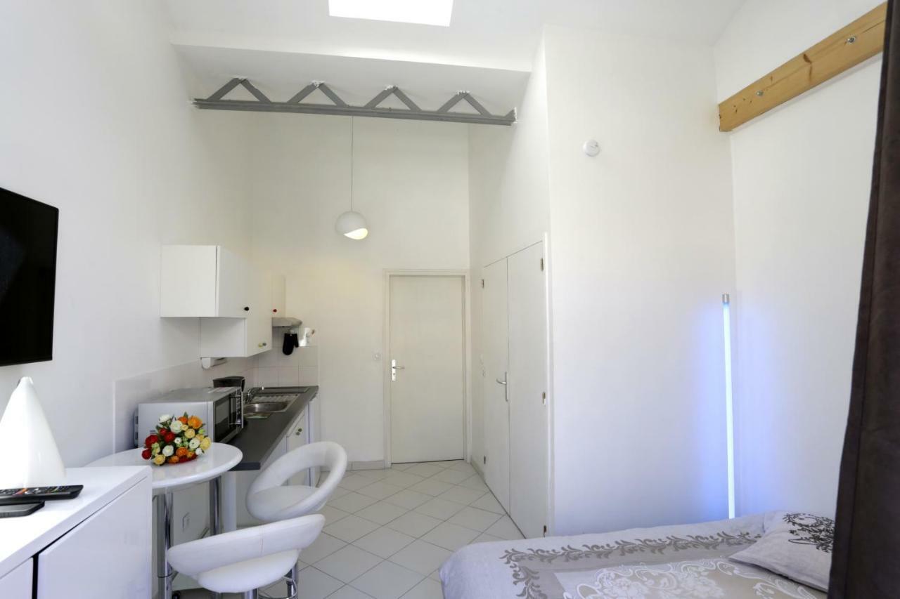 Aparthotel Les Bains Douches Périgueux Esterno foto