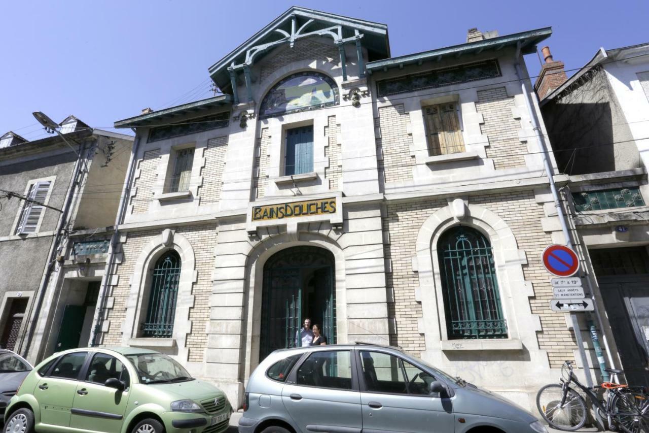 Aparthotel Les Bains Douches Périgueux Esterno foto