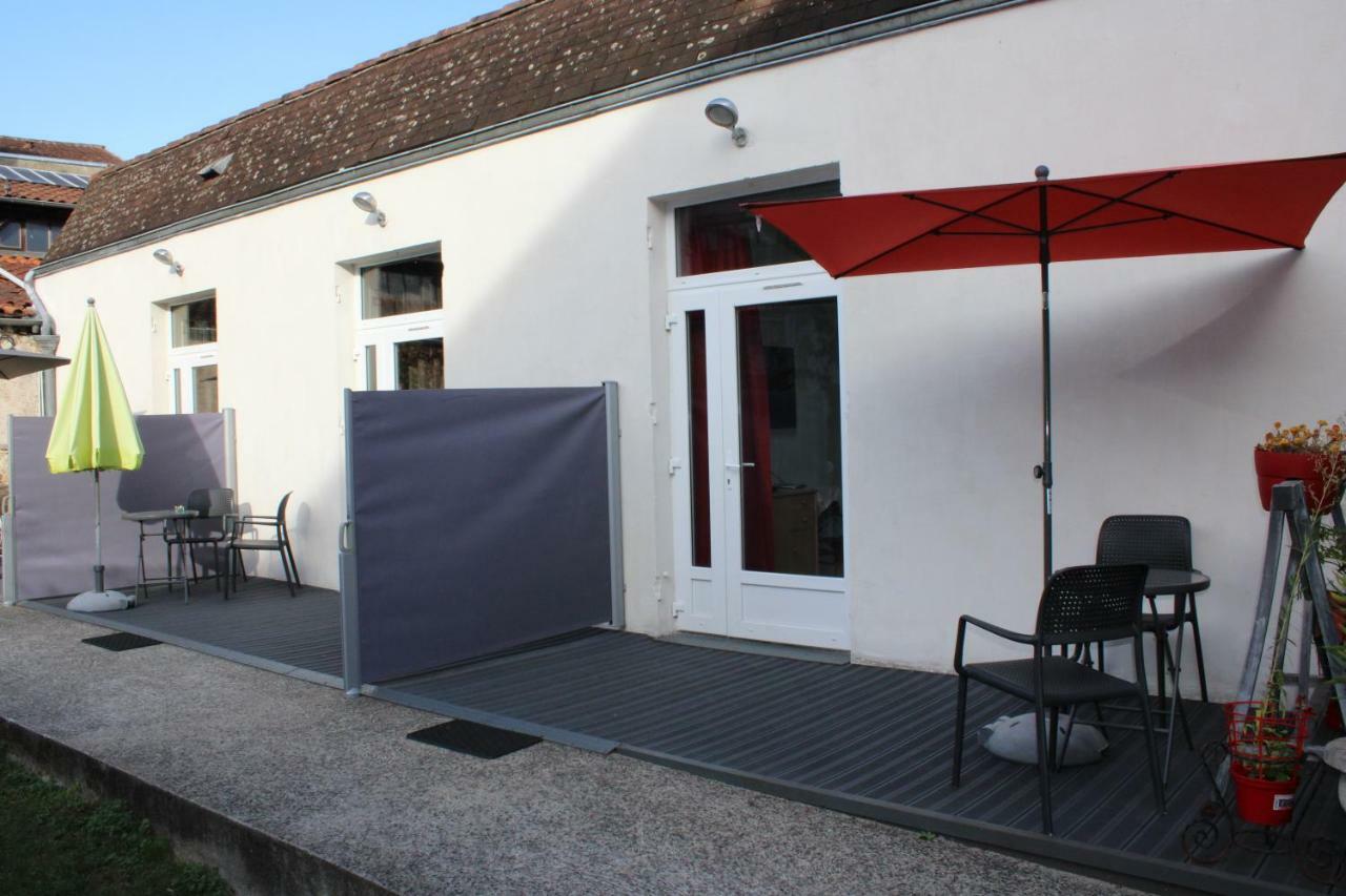 Aparthotel Les Bains Douches Périgueux Esterno foto